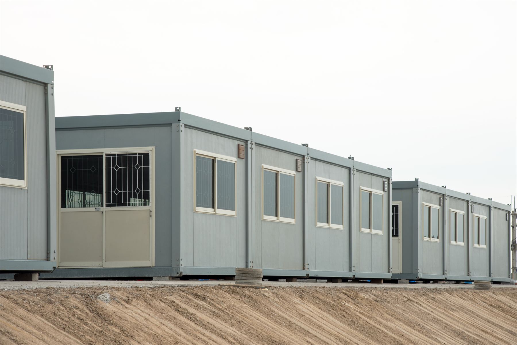 Containerized site offices supporting a Synerje project location